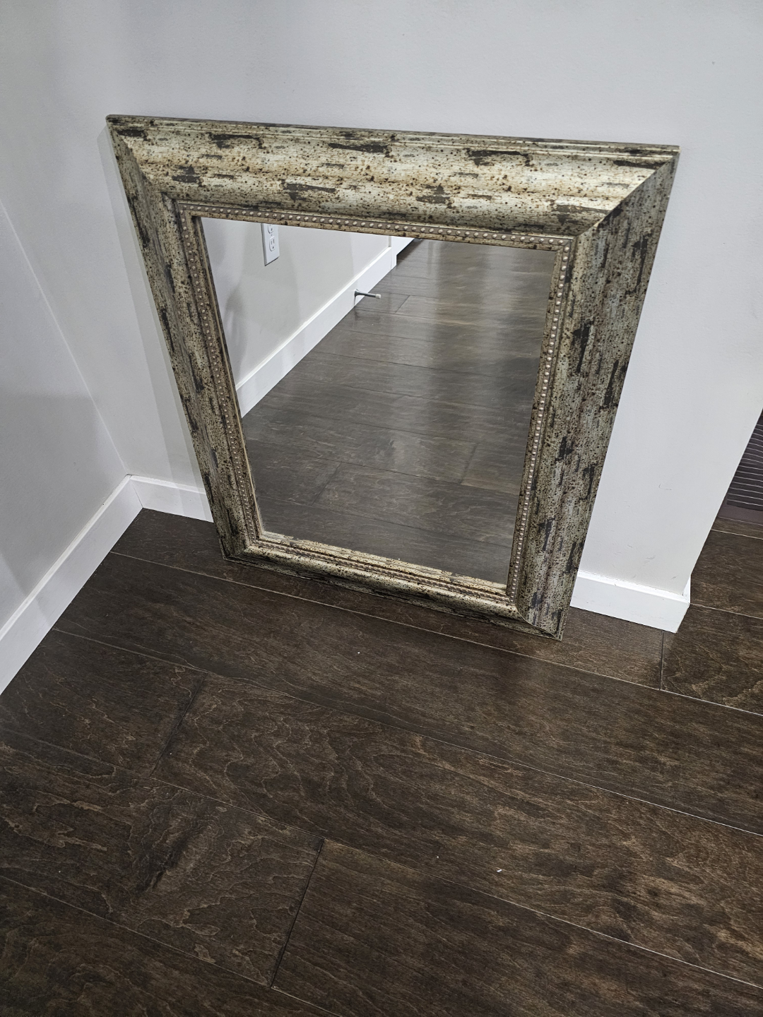 beautiful mirror size in picture