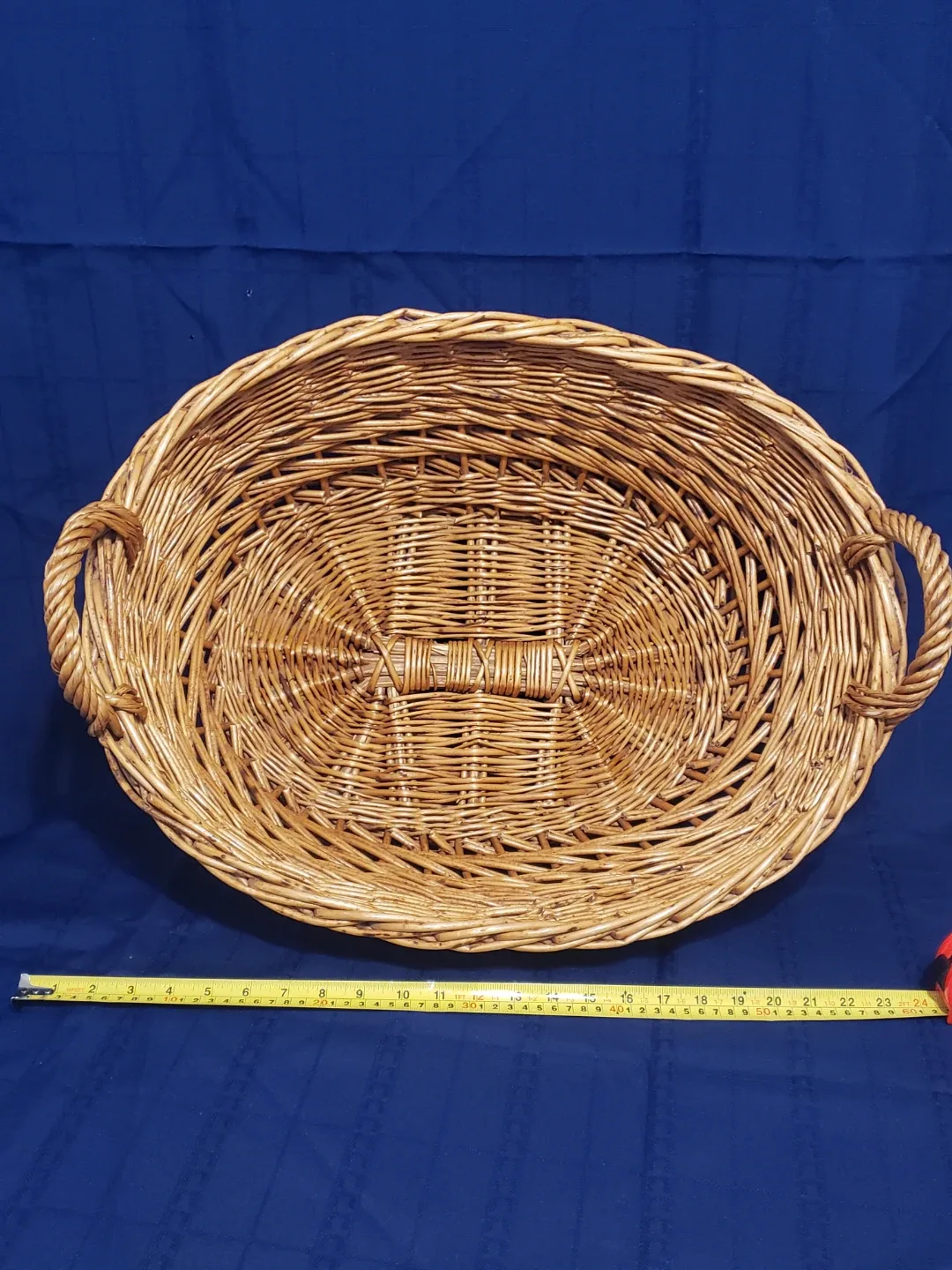 Large Wicker Oval Basket with Handles thumbnail