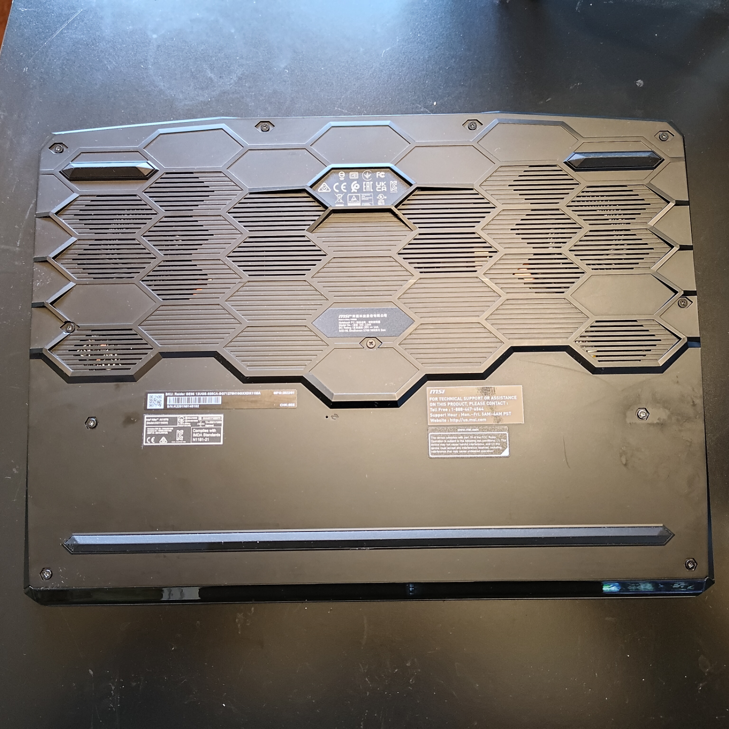 MSI Gaming Laptop Raider GE66 12UGS - photo 3