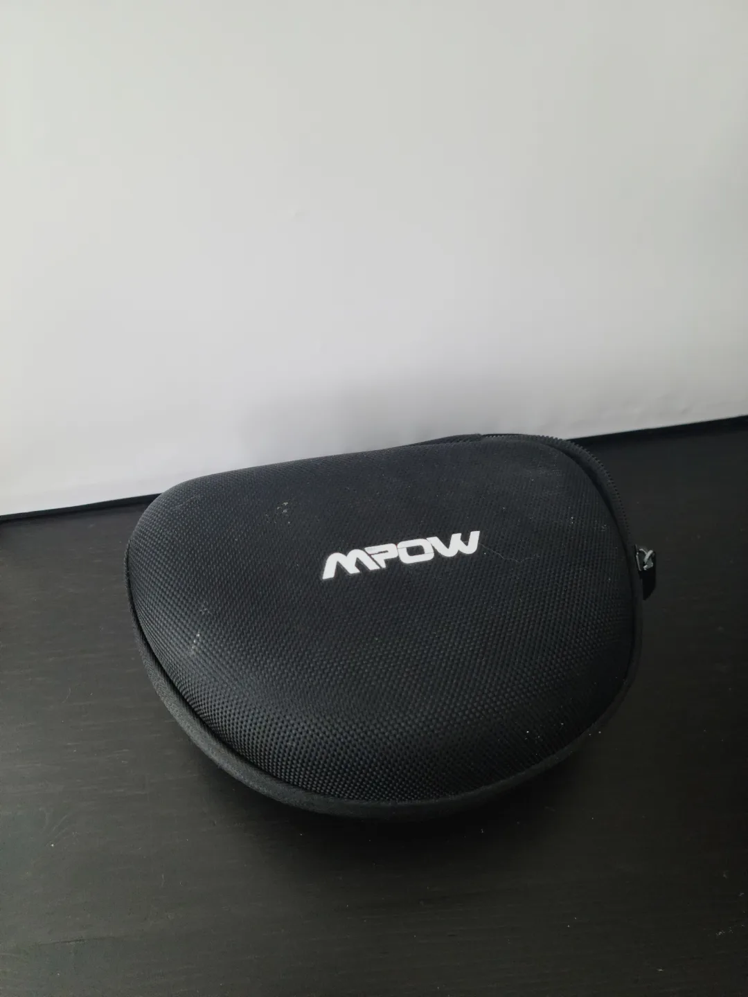 Hard Shell Headphone Case thumbnail