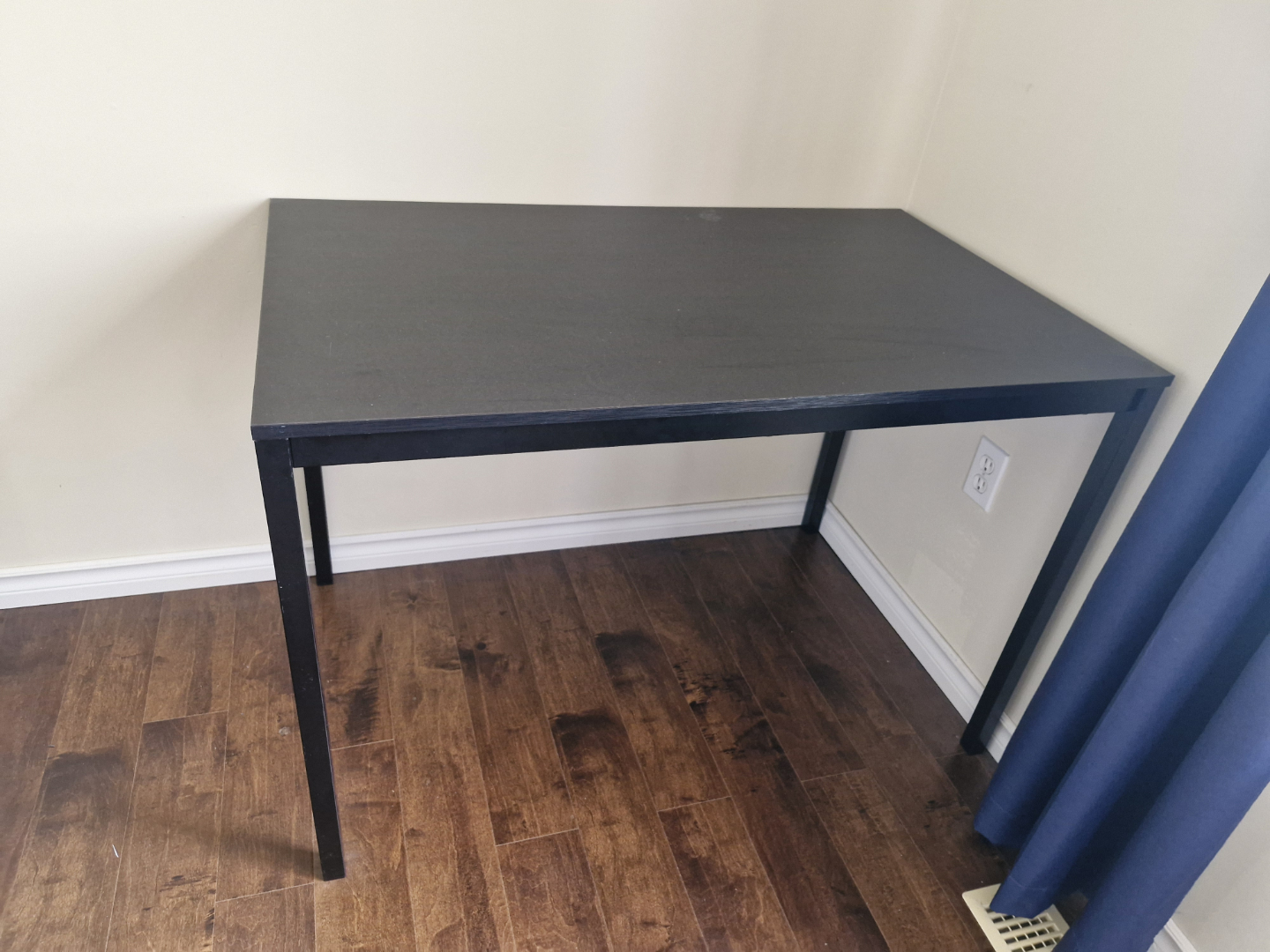 IKEA SANDSBERG Black Table - photo 2