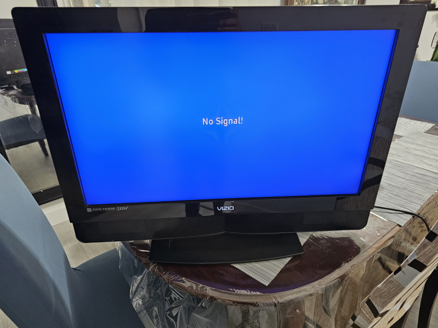 Vizio 22" HDTV - Model: VIZIO WV22L HDTV39AA - photo 2