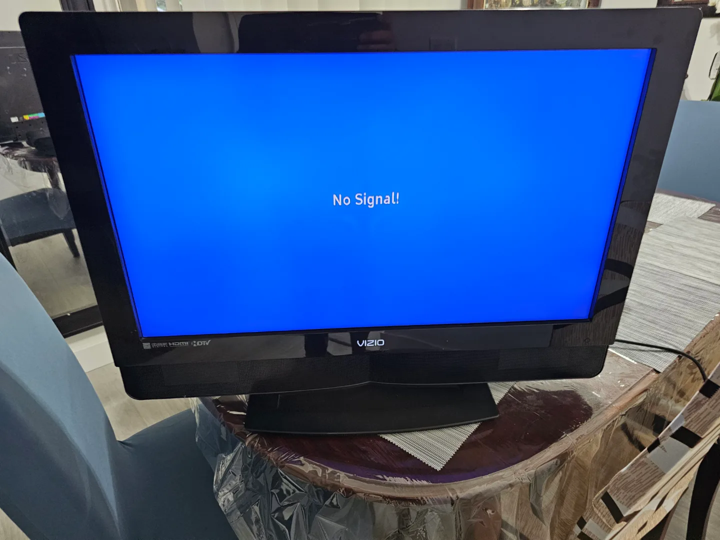 Vizio 22" HDTV - Model: VIZIO WV22L HDTV39AA image indicator(2)