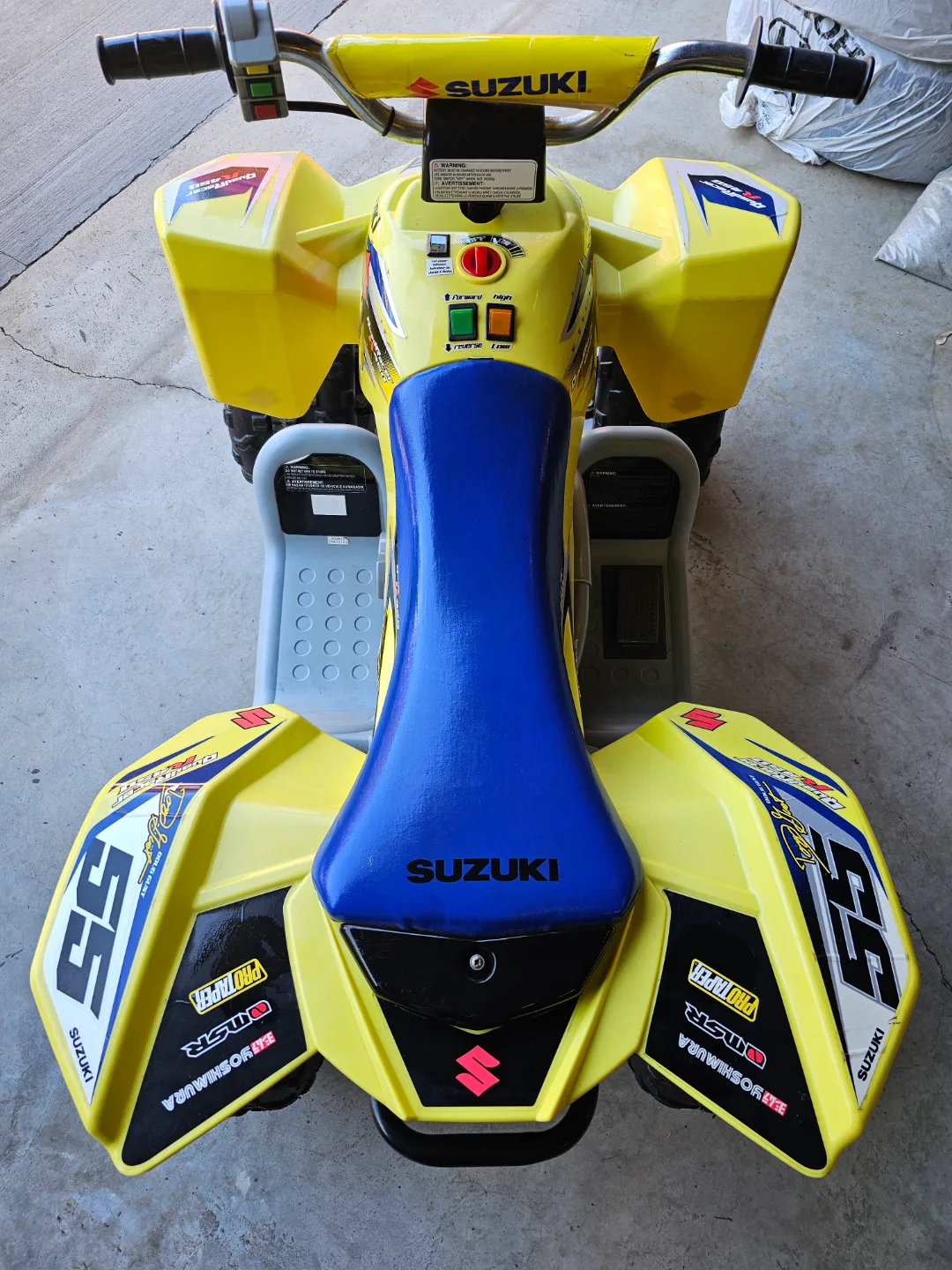 Suzuki QuadRacer 6-Volt Battery-Powered Ride-On Toy thumbnail