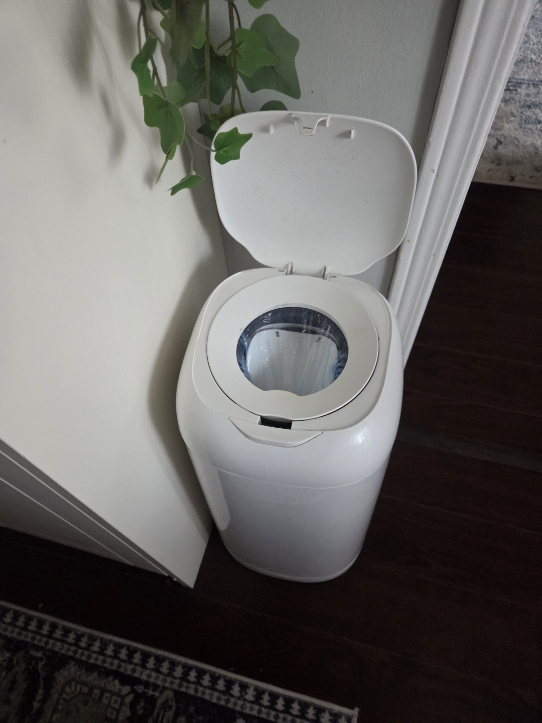 Diaper Genie Elite Diaper Pail - White - photo 2