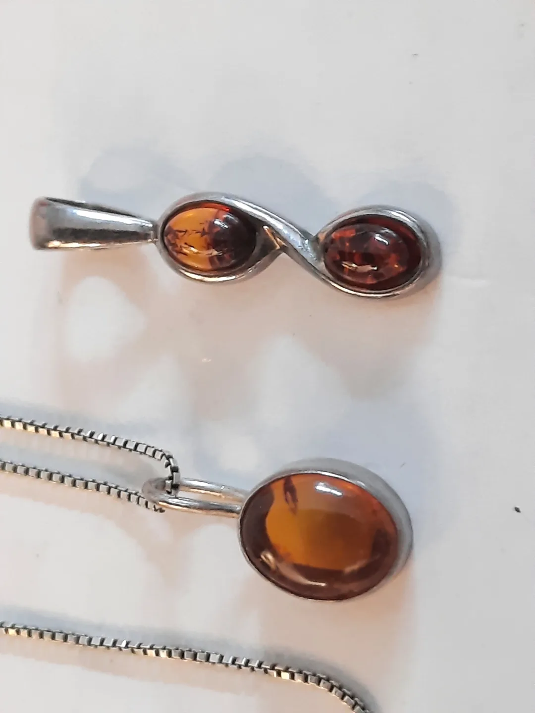 Amber925 Pendant with 925 silver chain image indicator(3)