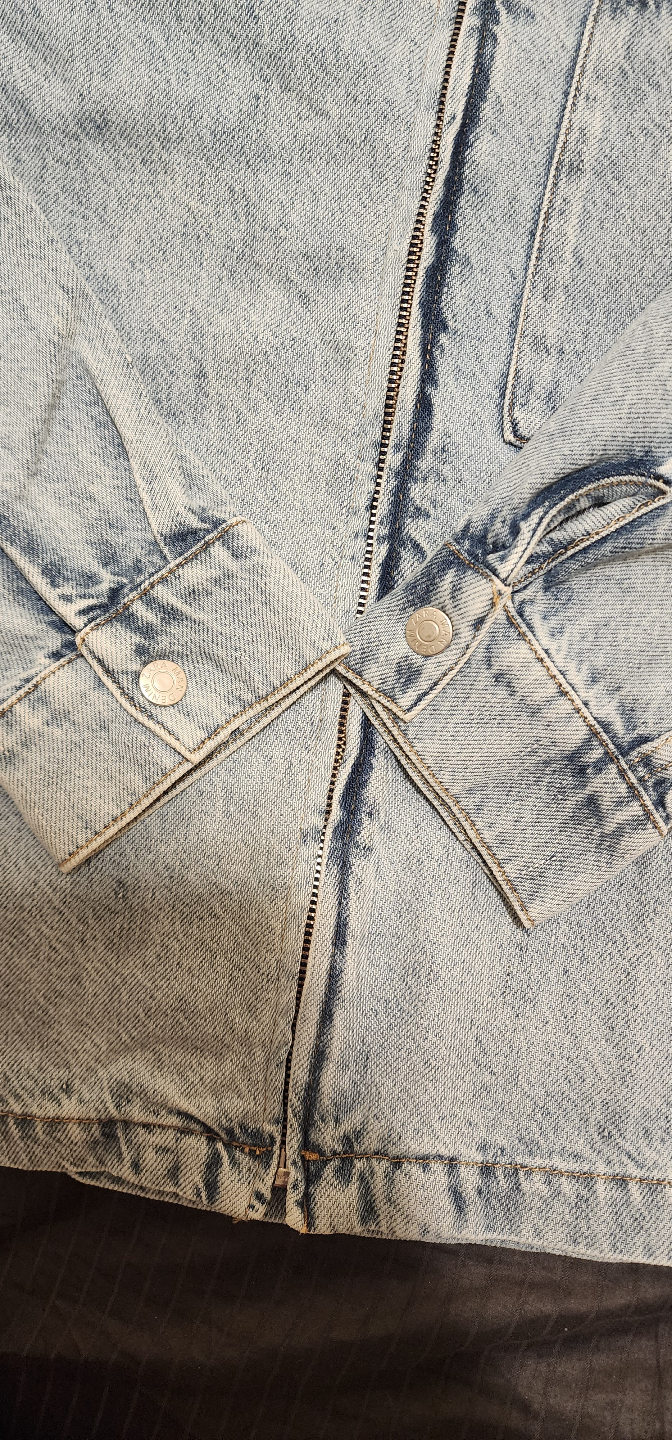 Men's Light Wash Zip-Up Denim Jacket - photo 2
