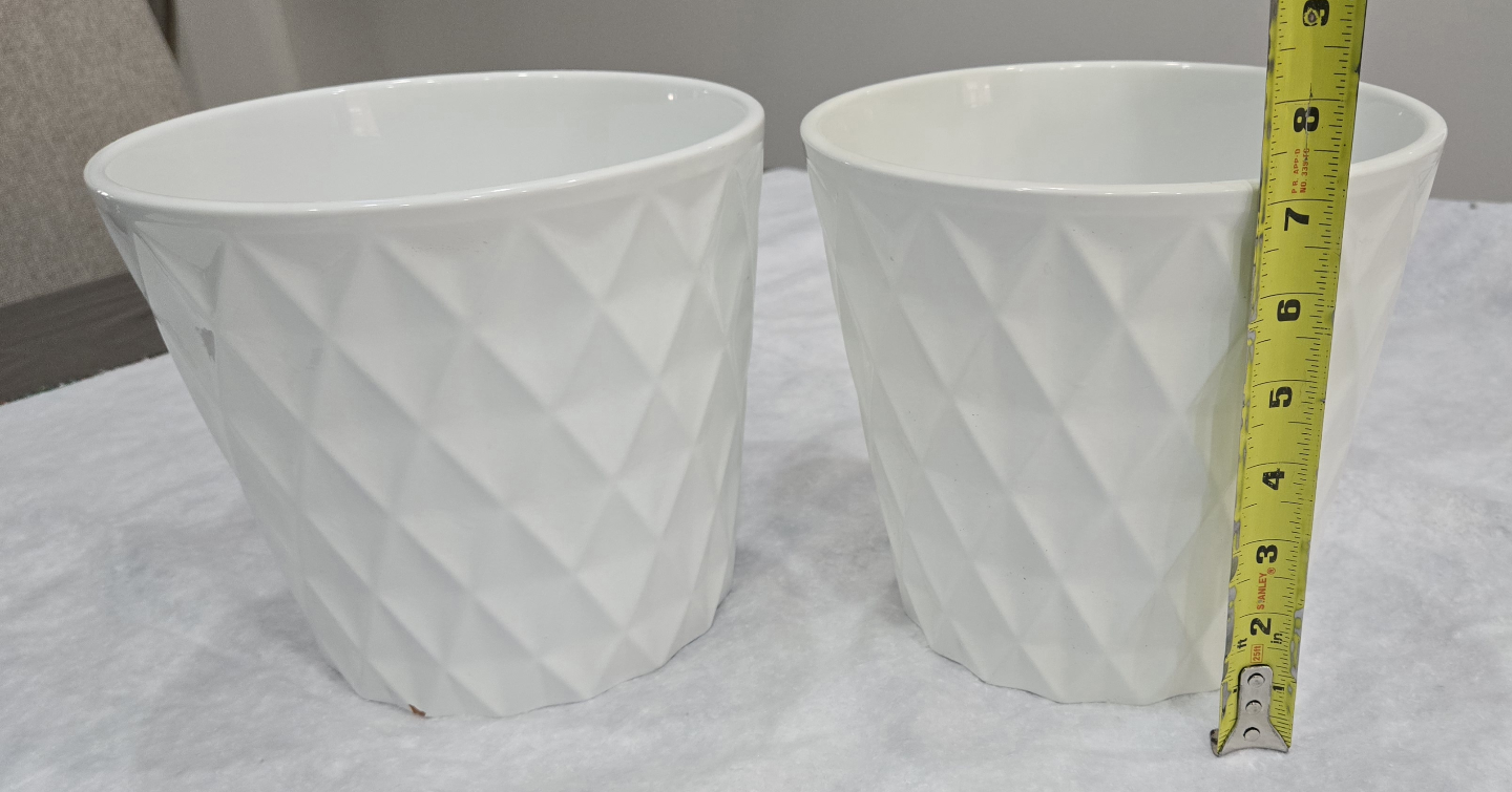 Pair of White Geometric Planters - photo 3