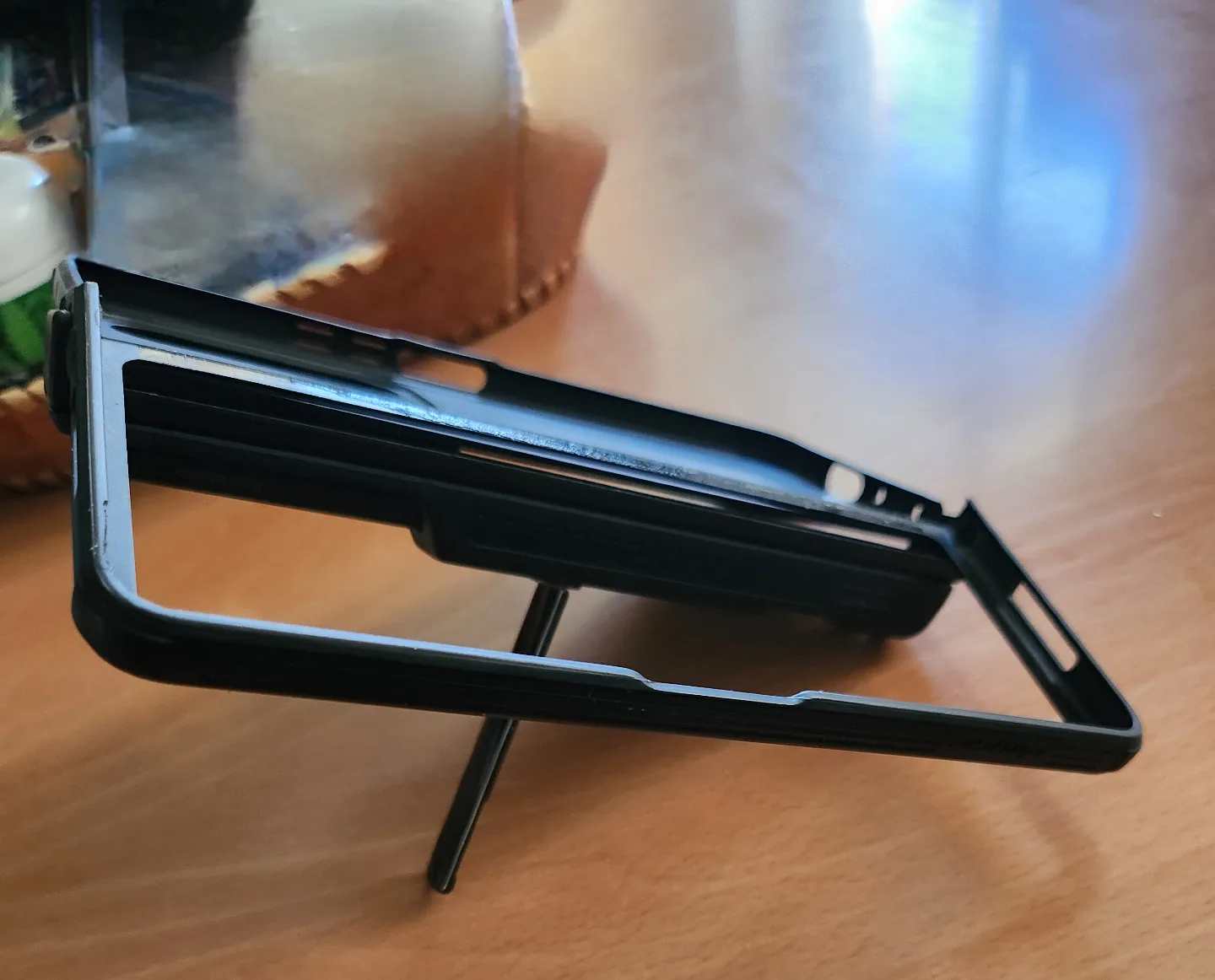 Samsung Galaxy Z Fold Case with Stylus image indicator(9)