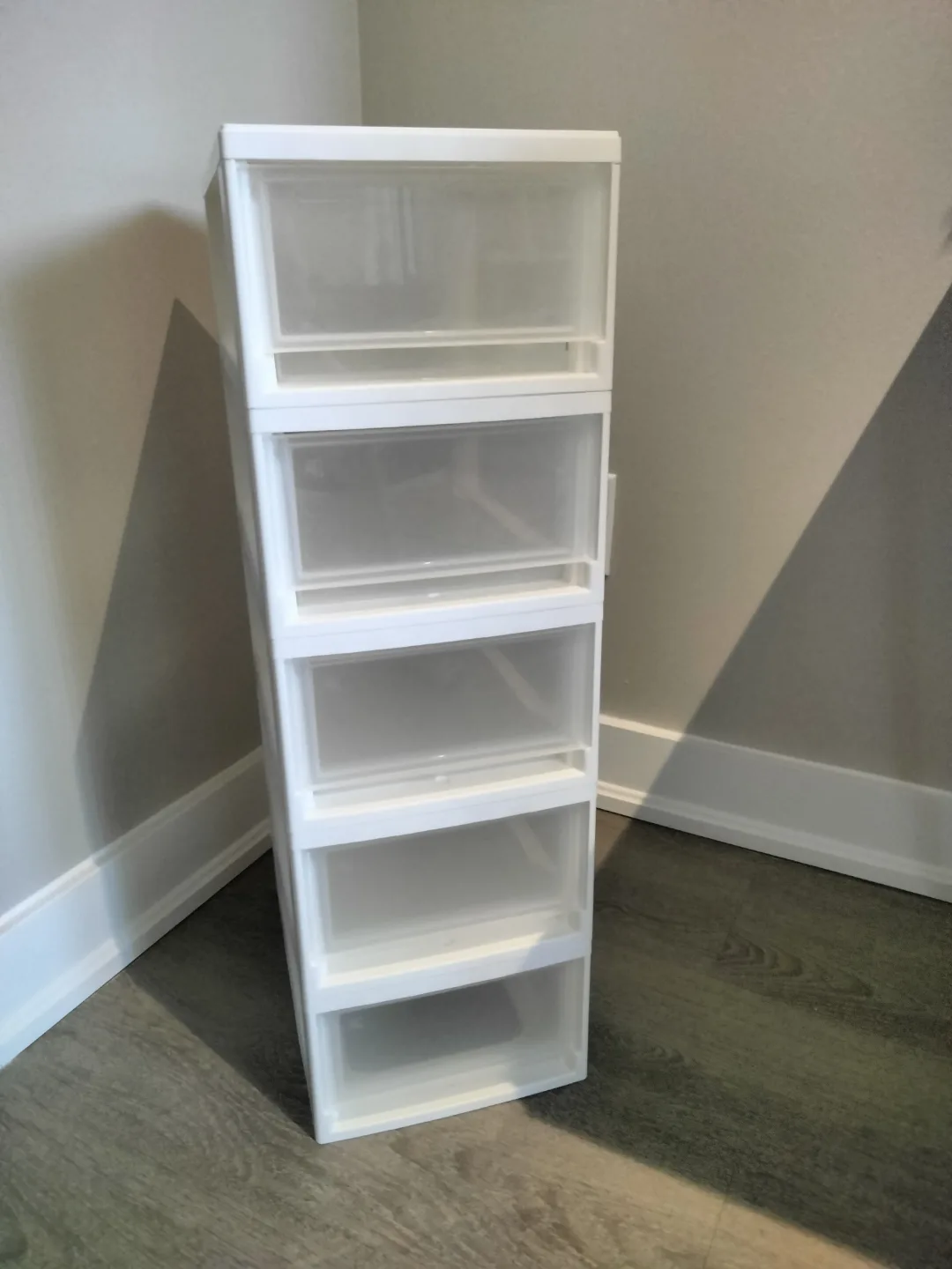 5x White & Clear Drawer Plastic Organizers thumbnail