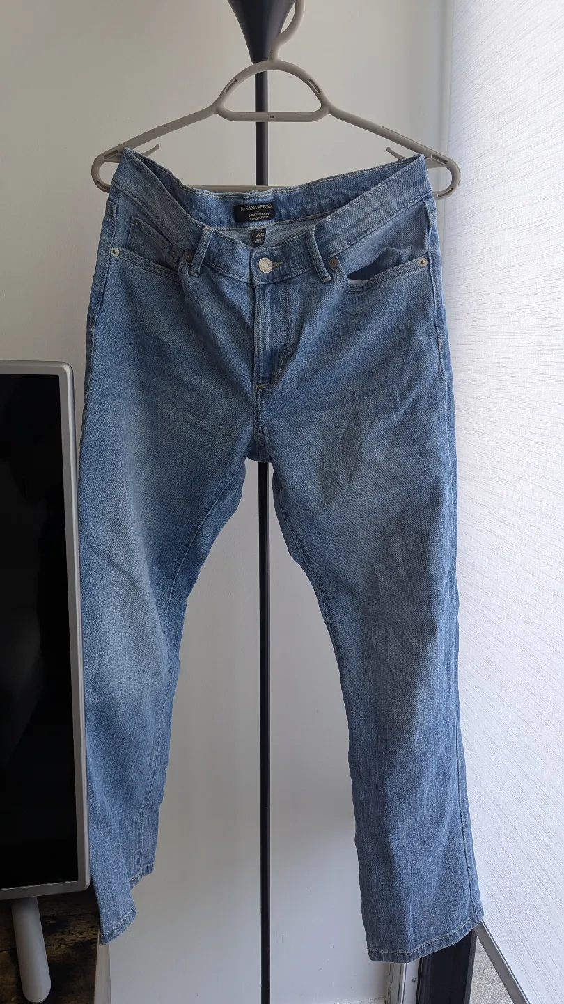 Banana Republic Petite Girlfriend Jeans - Size 29/8 thumbnail