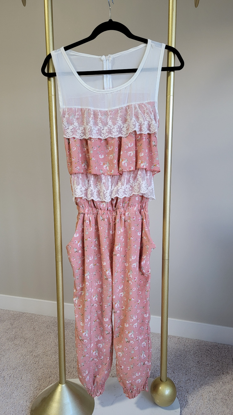 Floral jumpsuit with layered lace detail - photo 4