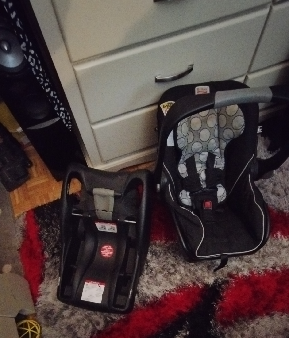 Britax Infant Car Seat - photo 3