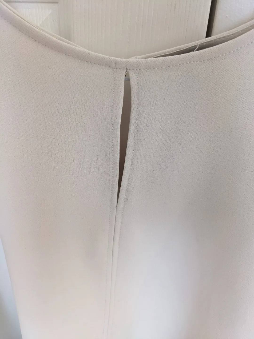 Cream-coloured Bell Sleeve Blouse image indicator(2)