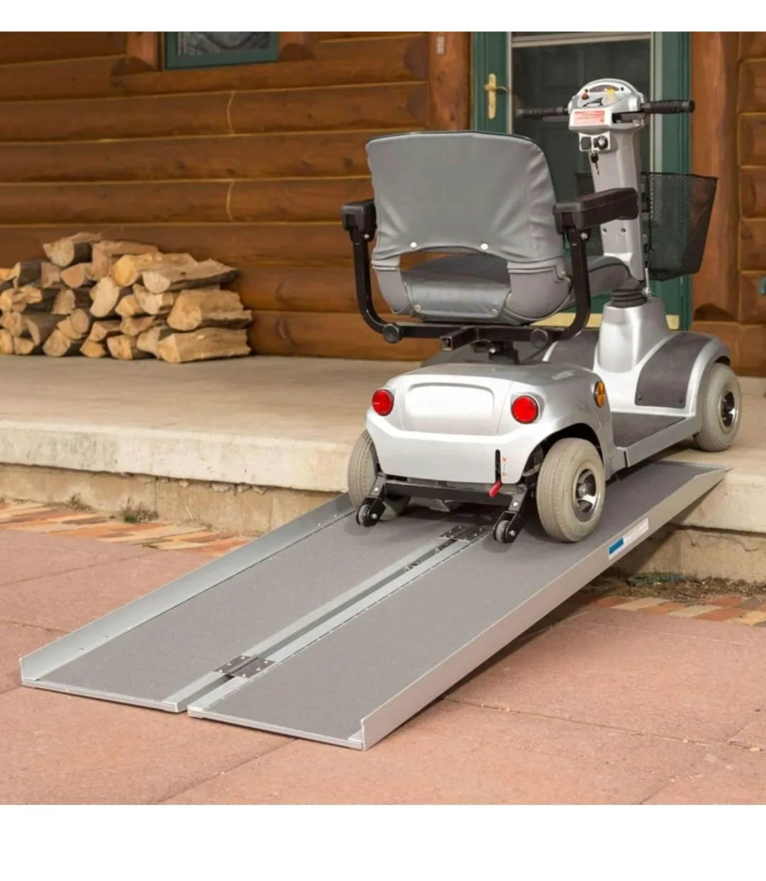 Silver Spring Single-Fold Wheelchair Ramp - 600 lb. (4 Feet)