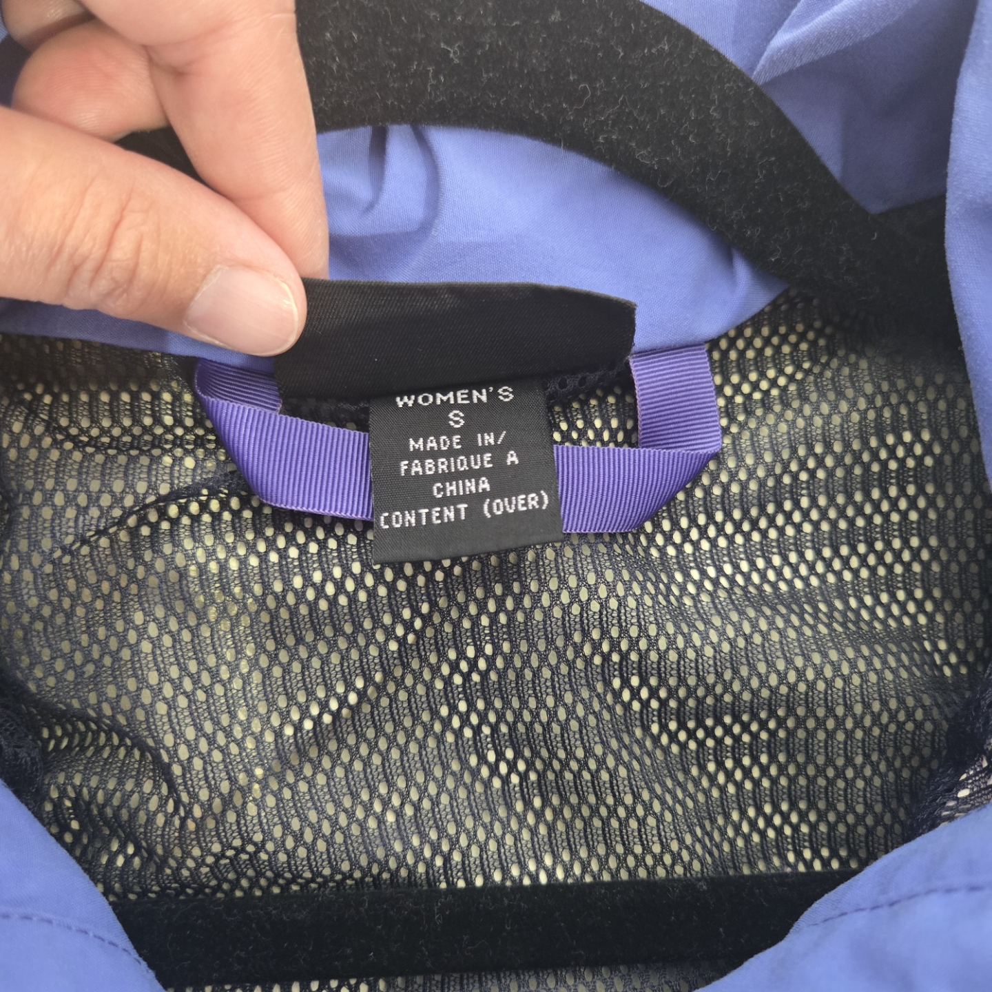 Patagonia Women's GORE-TEX Jacket - Size Small - photo 2