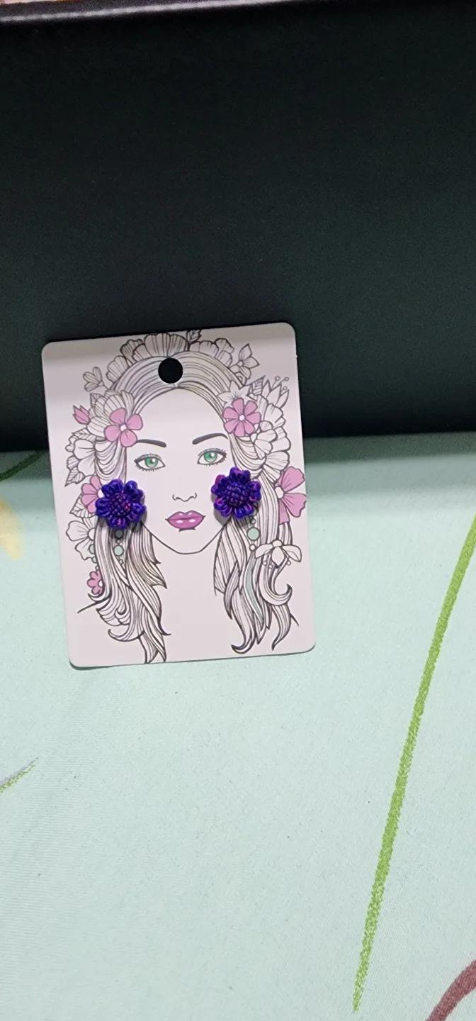 Floral Stud Earrings (10 for 10$) thumbnail