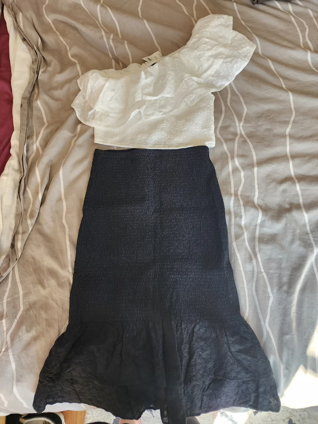 Abercrombie & Fitch outfit: White Top & Black Skirt thumbnail