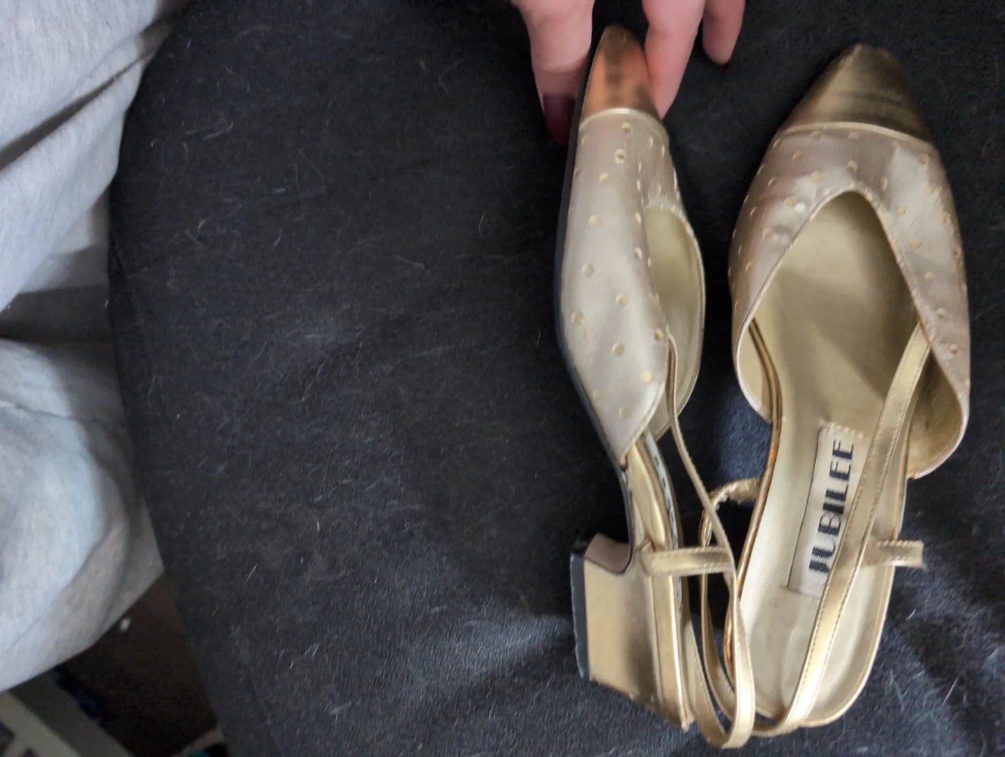 Vintage Jubilee Gold Slingback Heels image indicator(2)