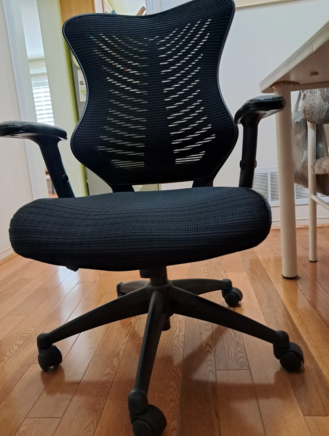Black Mesh Office Chair thumbnail