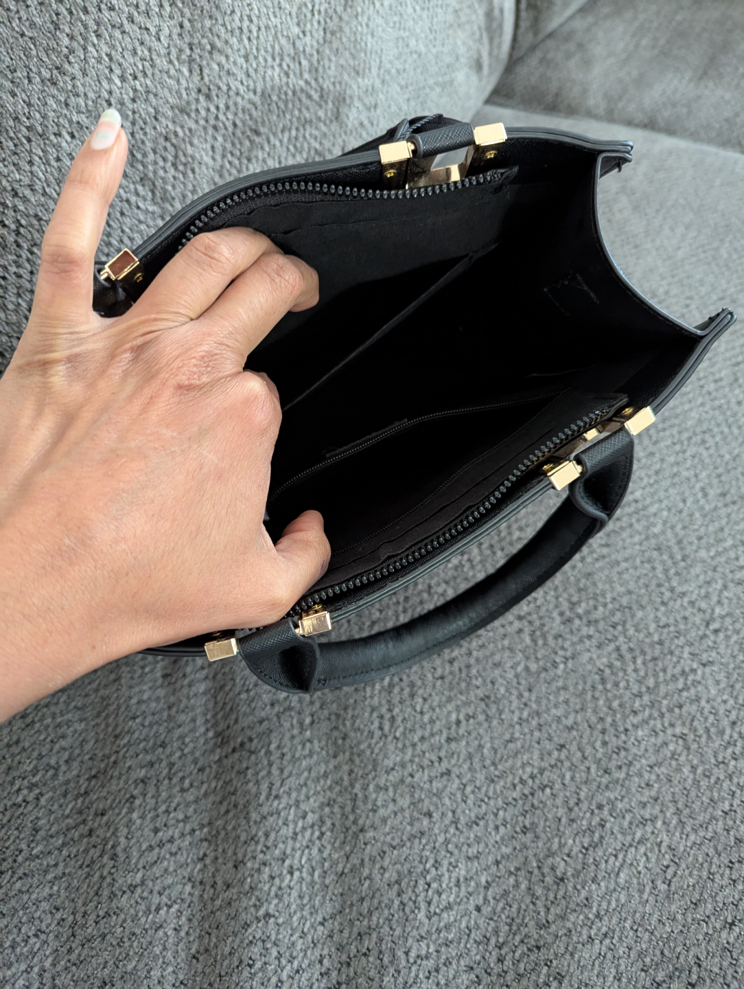 New Black office Handbag with Gold Accents - photo 2