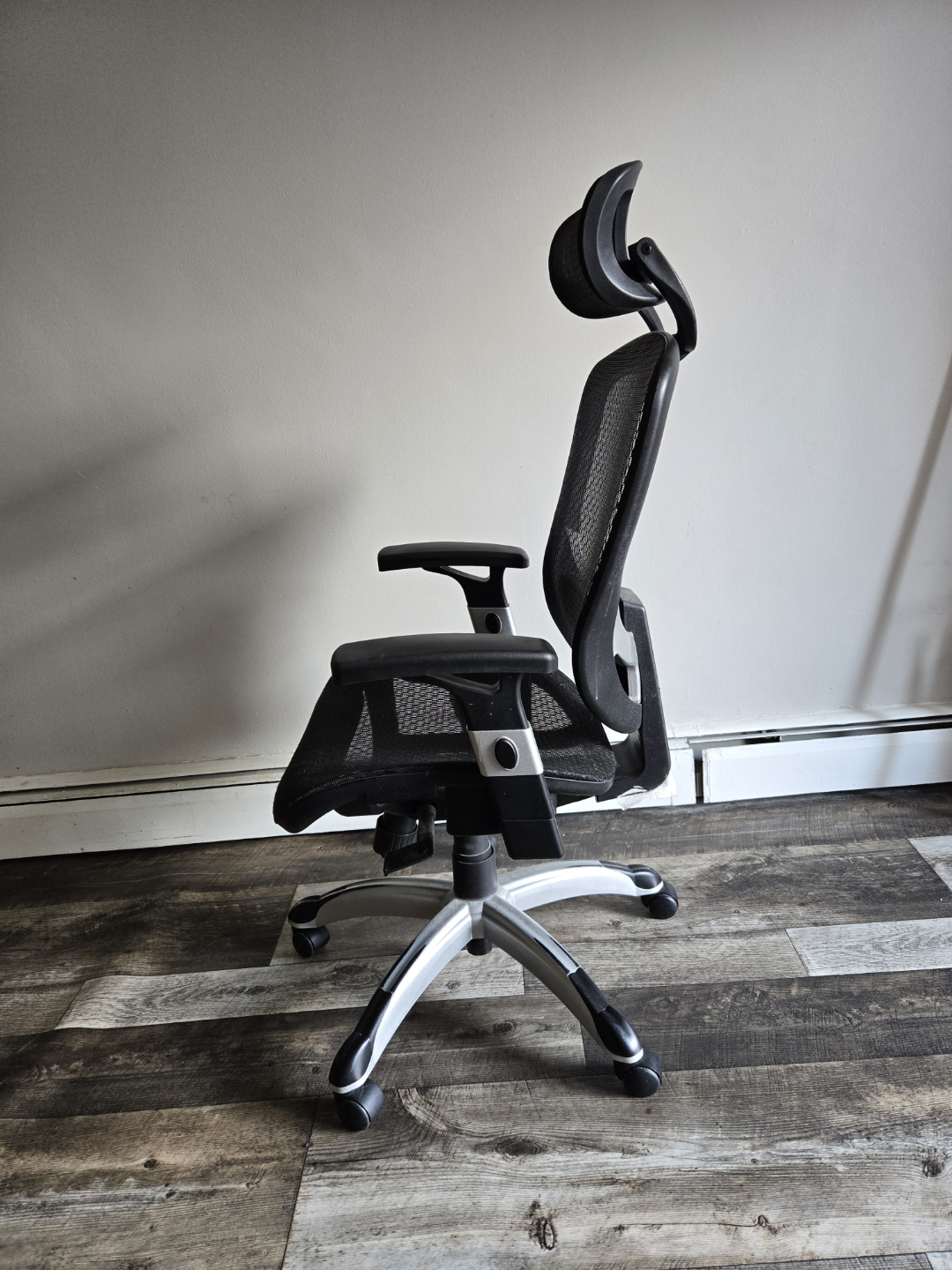 Ergonomic Mesh Office Chair with Headrest - photo 2