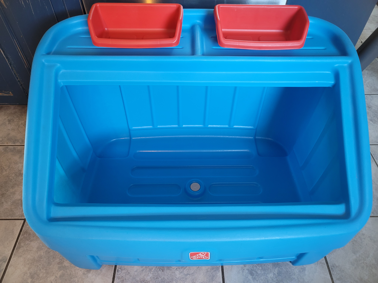 Step2 Thomas The Tank Engine 2-in-1 Toy Box and Art Lid - photo 4