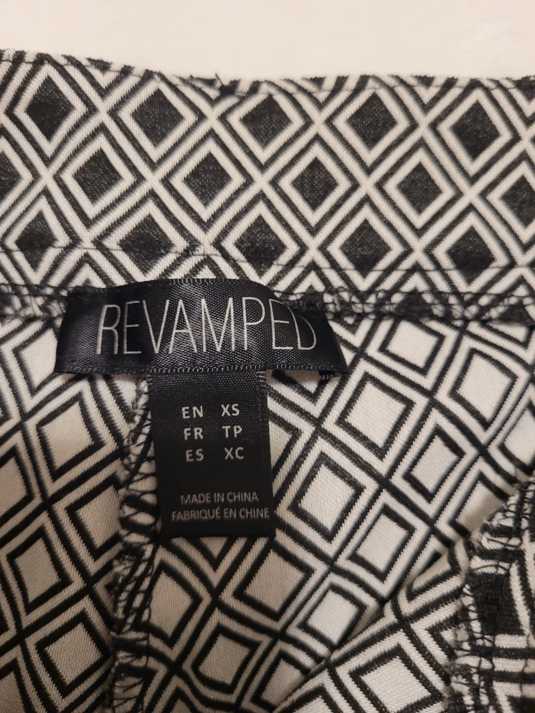 Women's Leggings - Black Faux Leather & Geometric Print image indicator(4)