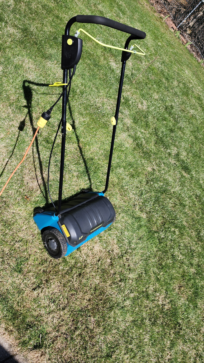 Yardworks 14" Plug-in Lawn Dehatcher - photo 2