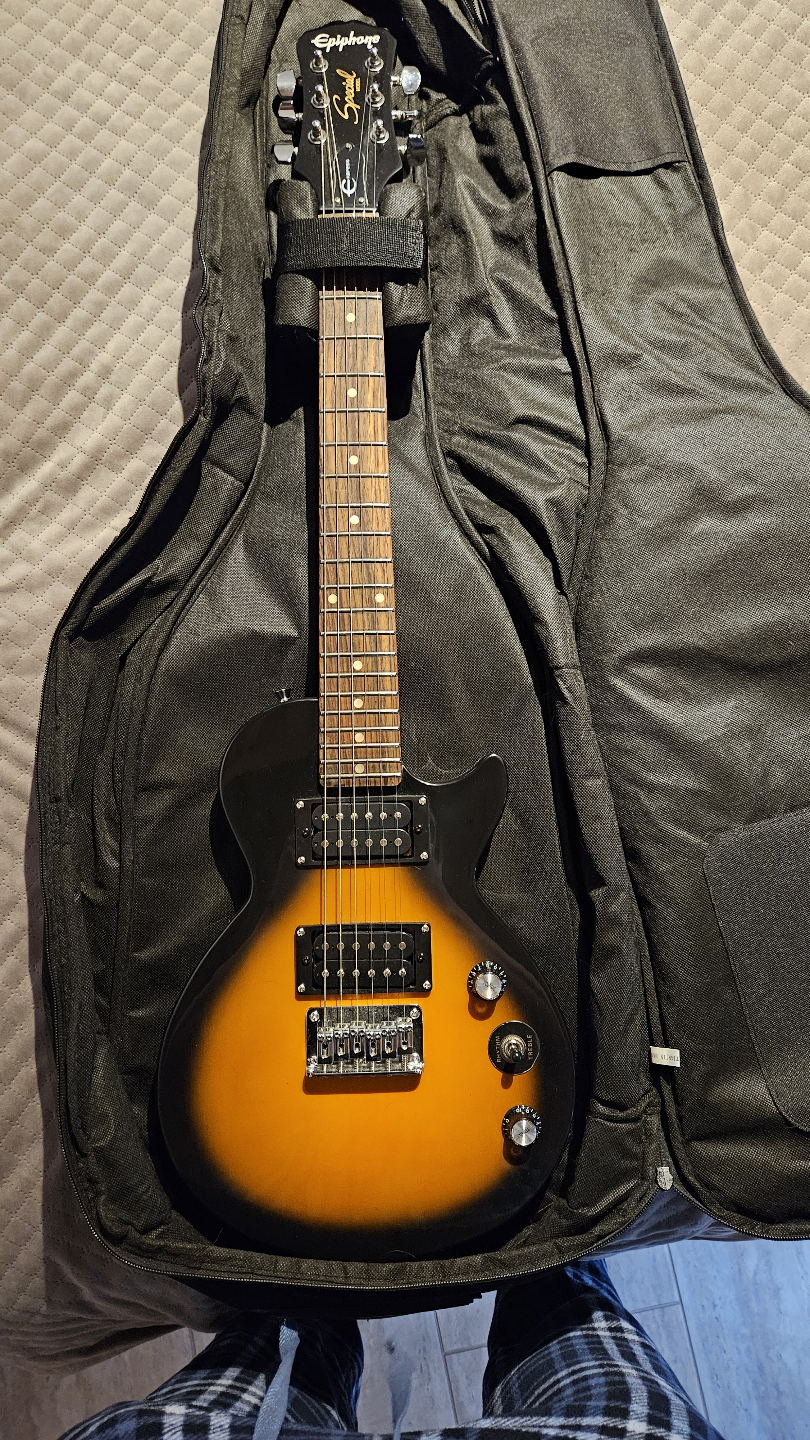 Guitar | Fender Mustang I V.2 10-watt Guitar Amp