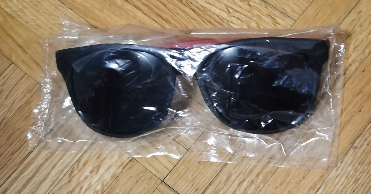 Black Sunglasses thumbnail