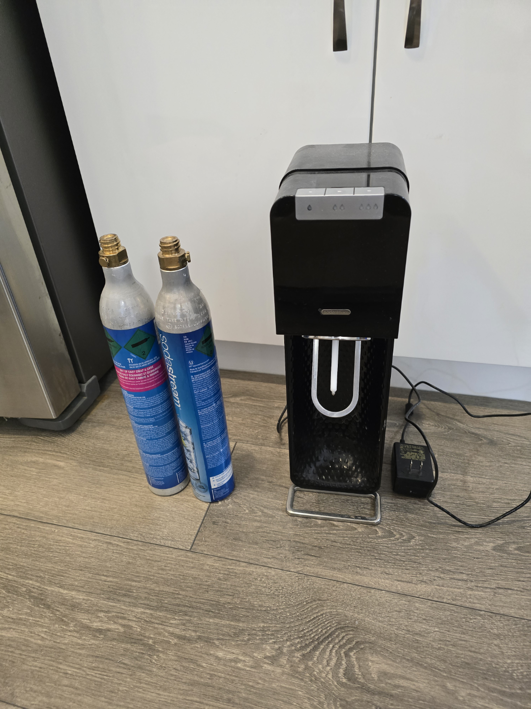 SodaStream Sparkling Water Maker with Two CO2 Canisters
