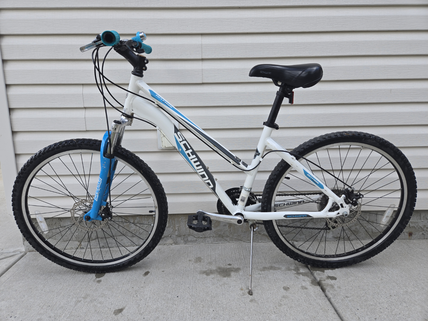 Schwinn Women's Mountain Bike