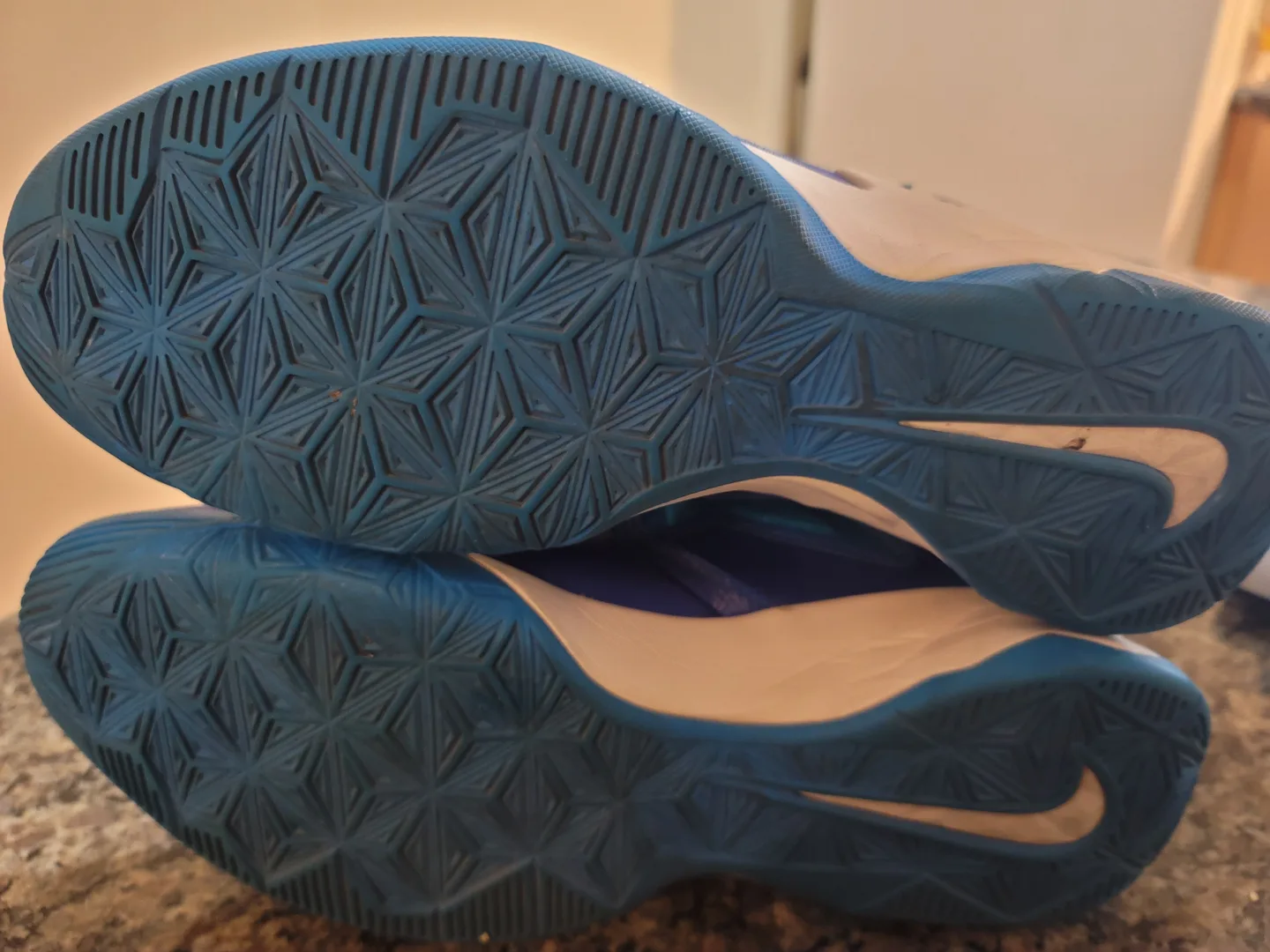 Nike LeBron Soldier 7 Basketball Shoes - Size 12 image indicator(4)