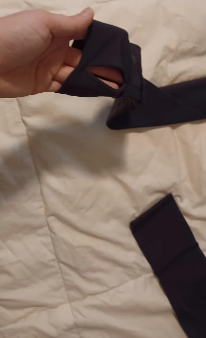 Women's cropped long sleeve lululemon shrug-size 4 image indicator(3)