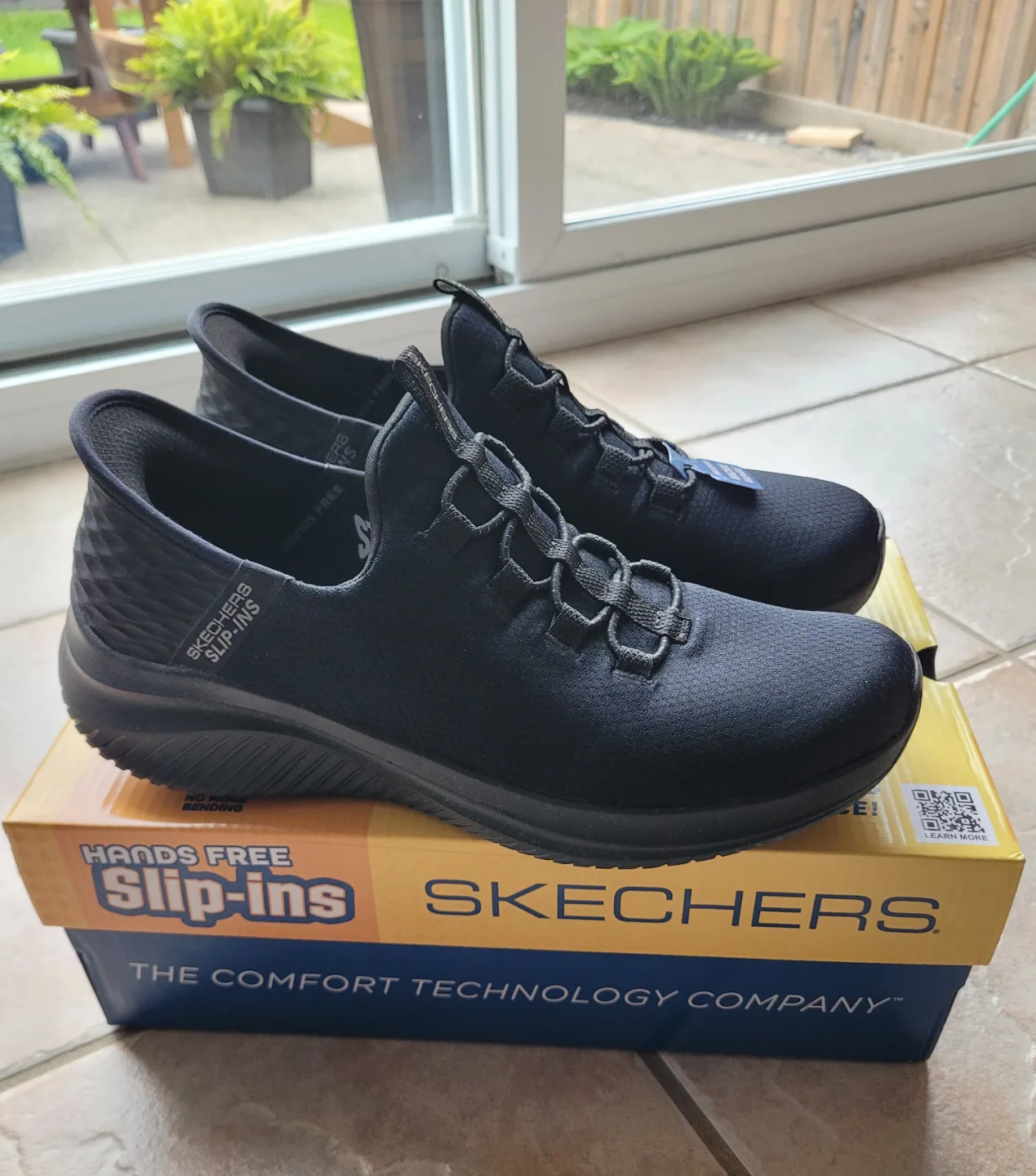 Skechers Hands Free Slip-ins - Men's Size 7.5 - Black image indicator(3)