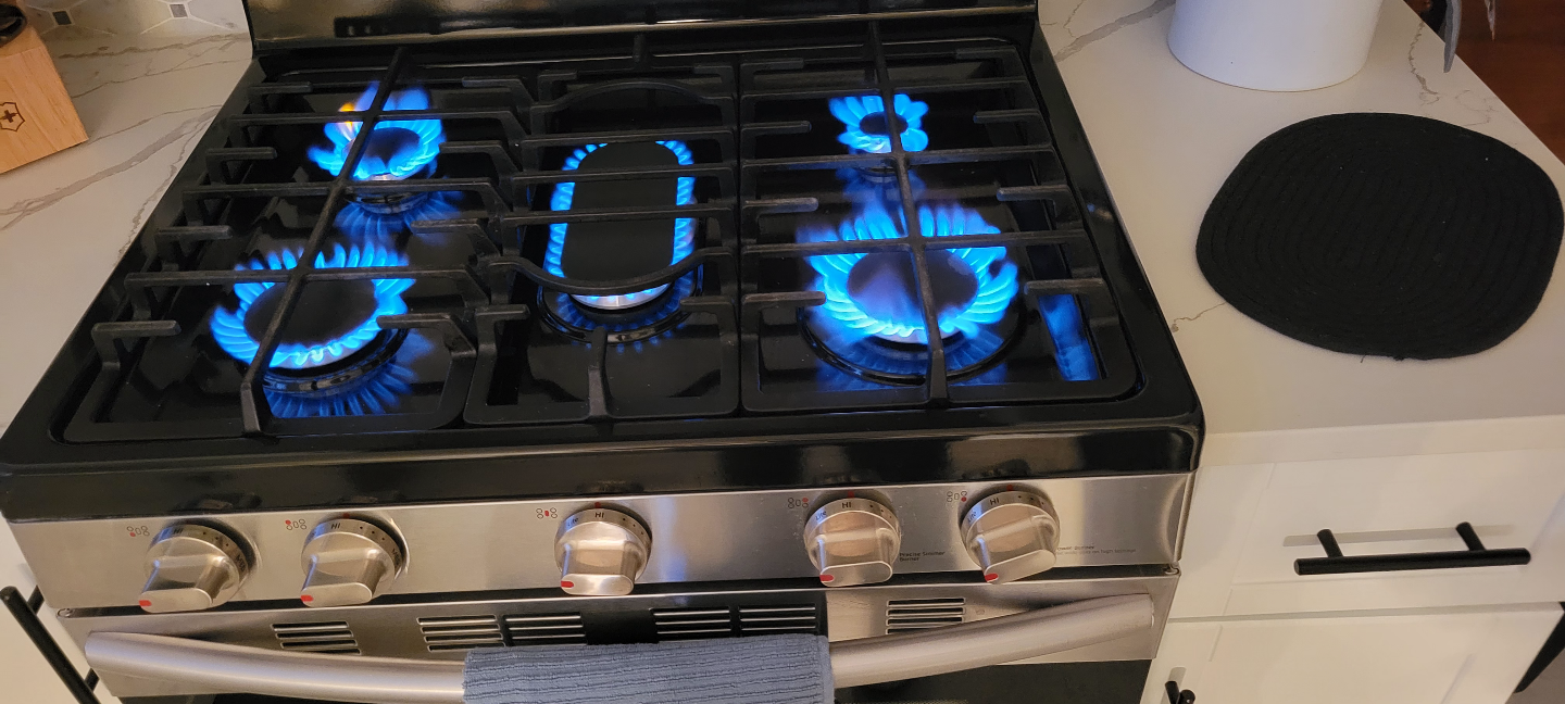 Samsung Gas Range - Stainless Steel - photo 3