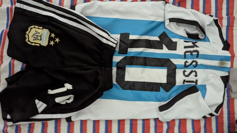 Argentina #10 Kids Soccer Jersey & Shorts Set #freecycle image indicator(2)