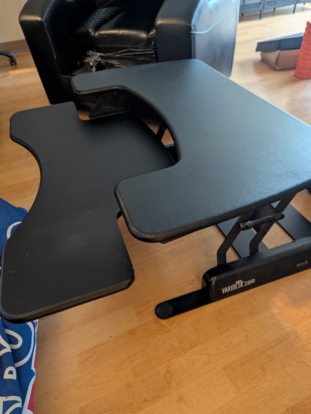 Standing Desk Converter VariDesk 36 Pro Plus