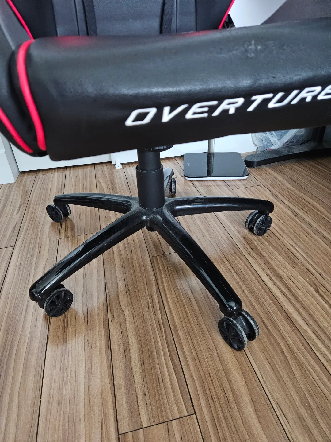 AKRacing Overture Gaming Chair - Black/Red image indicator(3)