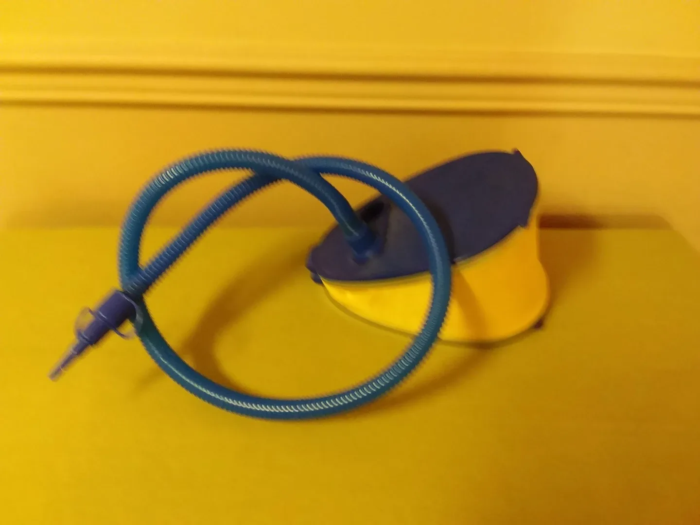 ➡️ Manual Foot Pump - Inflate / Drain image indicator(2)