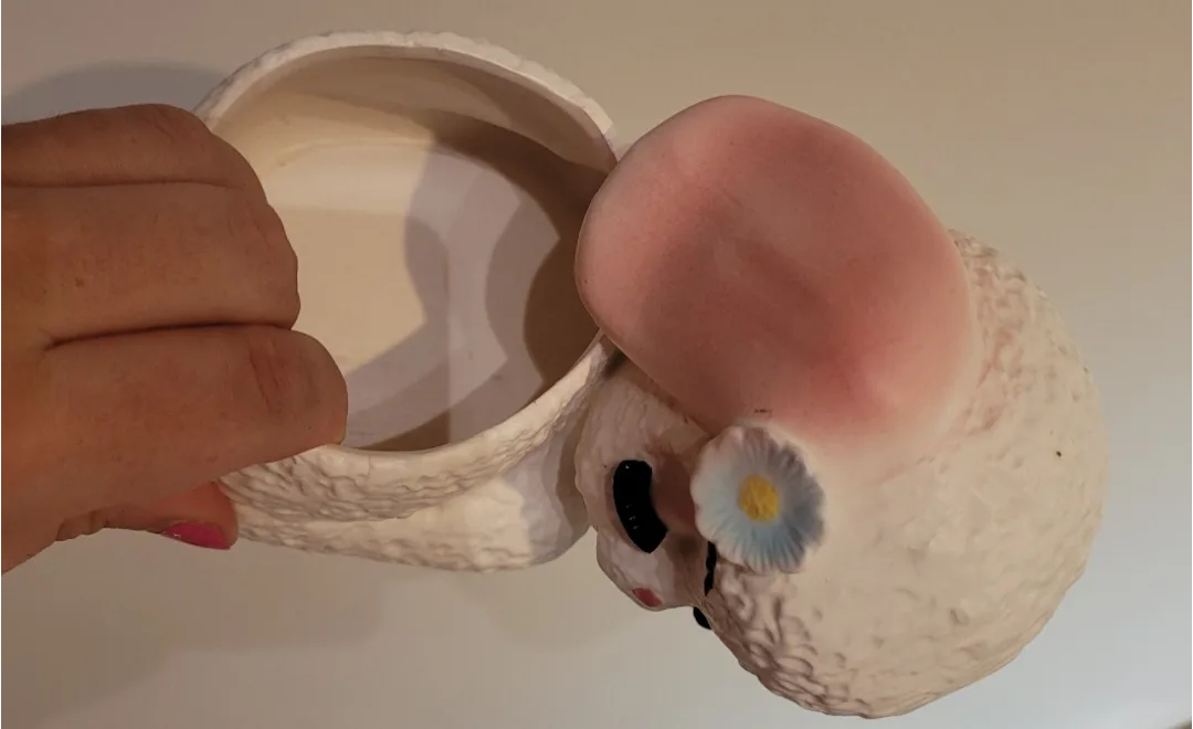 Vintage Ceramic Lamb Planter image indicator(2)