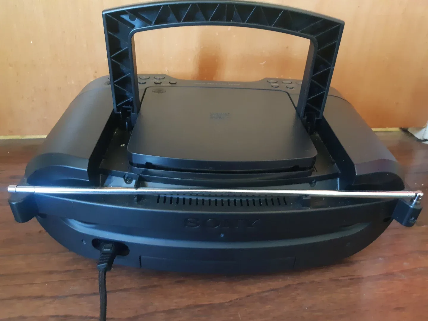 Sony Personal Audio System - CD Player, Radio, and iPod Dock image indicator(3)