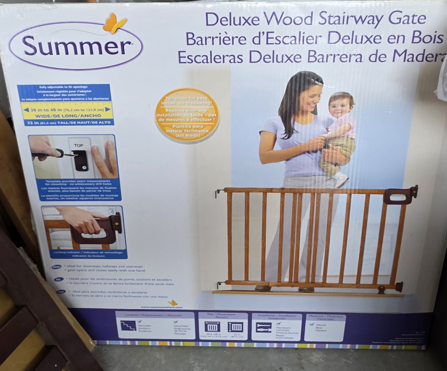 Summer Deluxe Wood Stairway Gate
