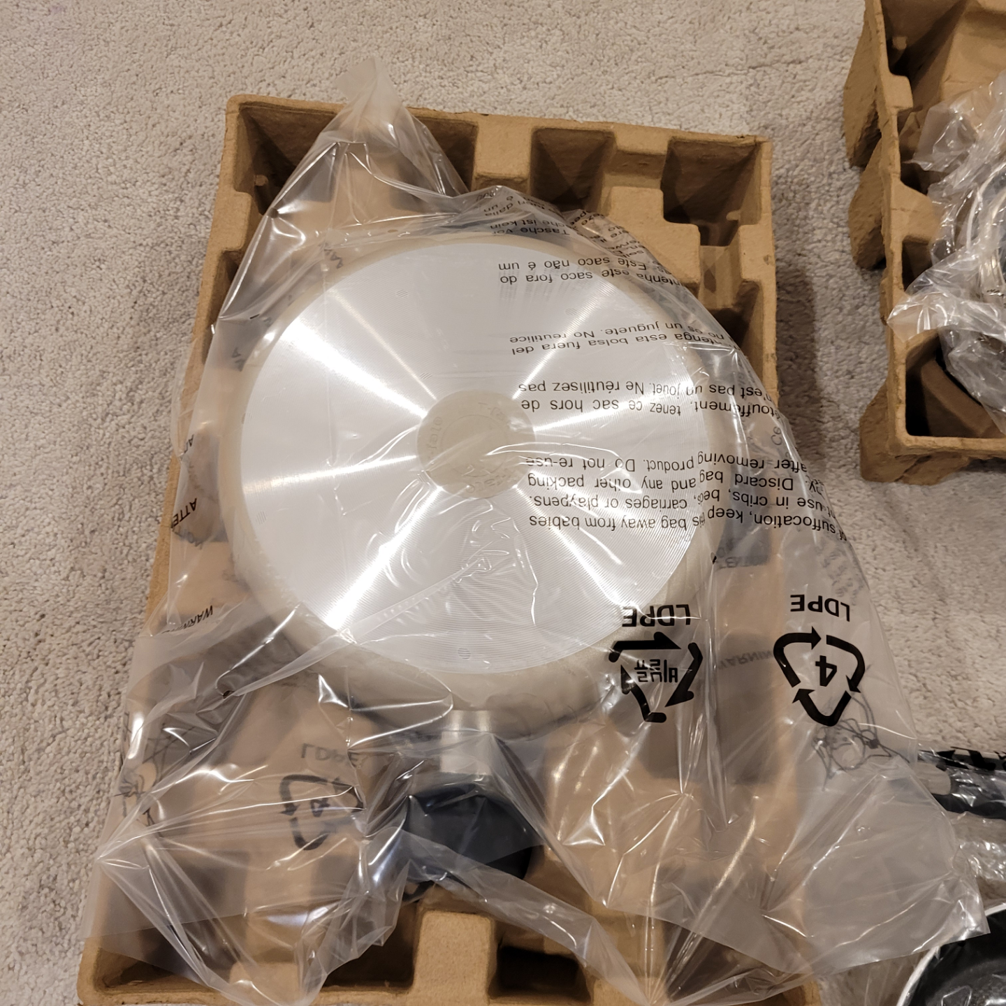 T-fal Essential 8-Piece Cookware Set - Brand New in Box - photo 4