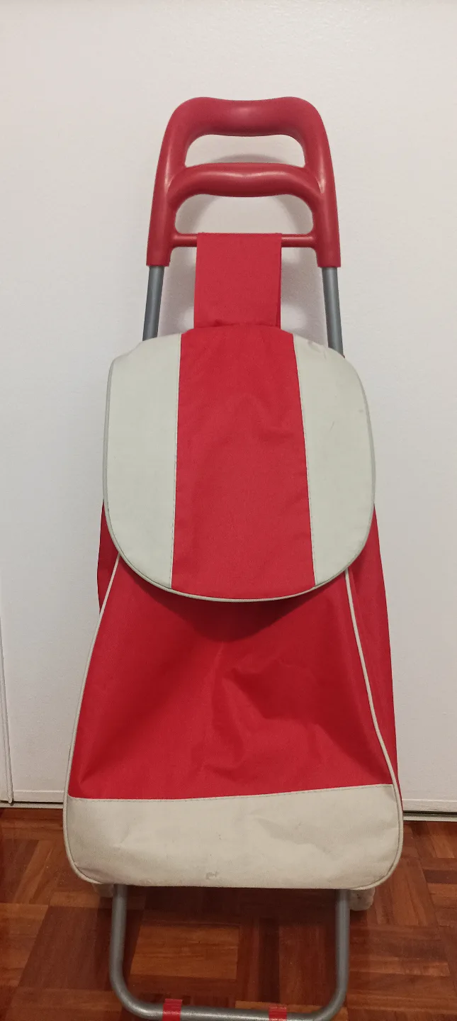 Red Shopping Cart with Detachable Bag thumbnail