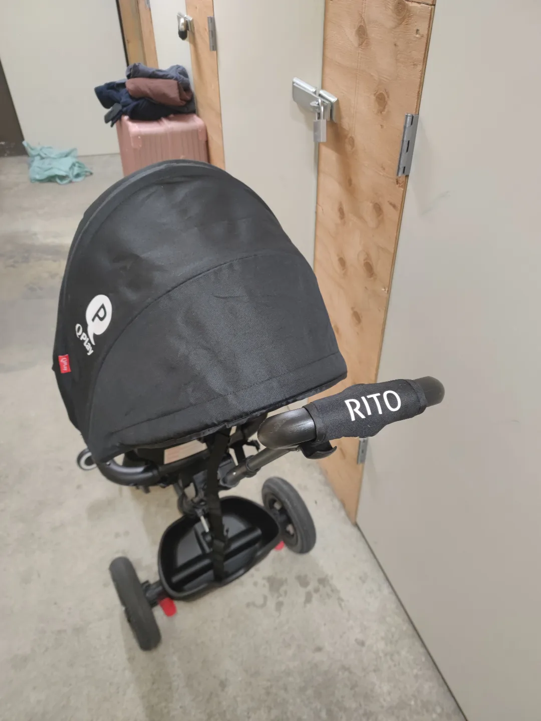 Rito 3-in-1 Tricycle - Black image indicator(2)