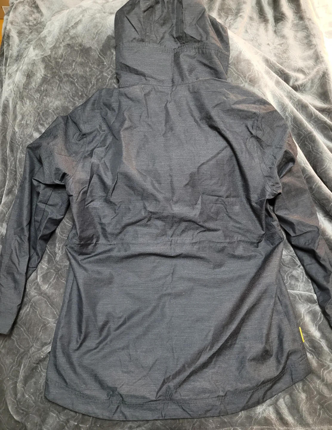 Lolë Dark Grey Windbreaker Jacket Size XL image indicator(2)
