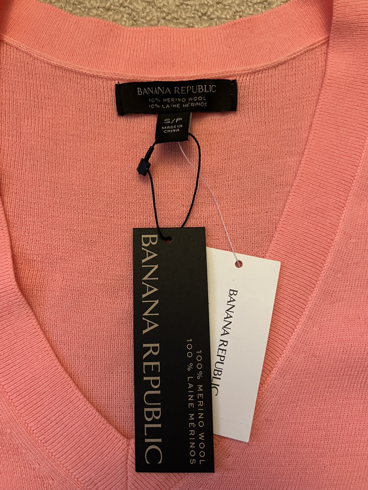Banana republic v-neck sweater (NWT) - photo 2