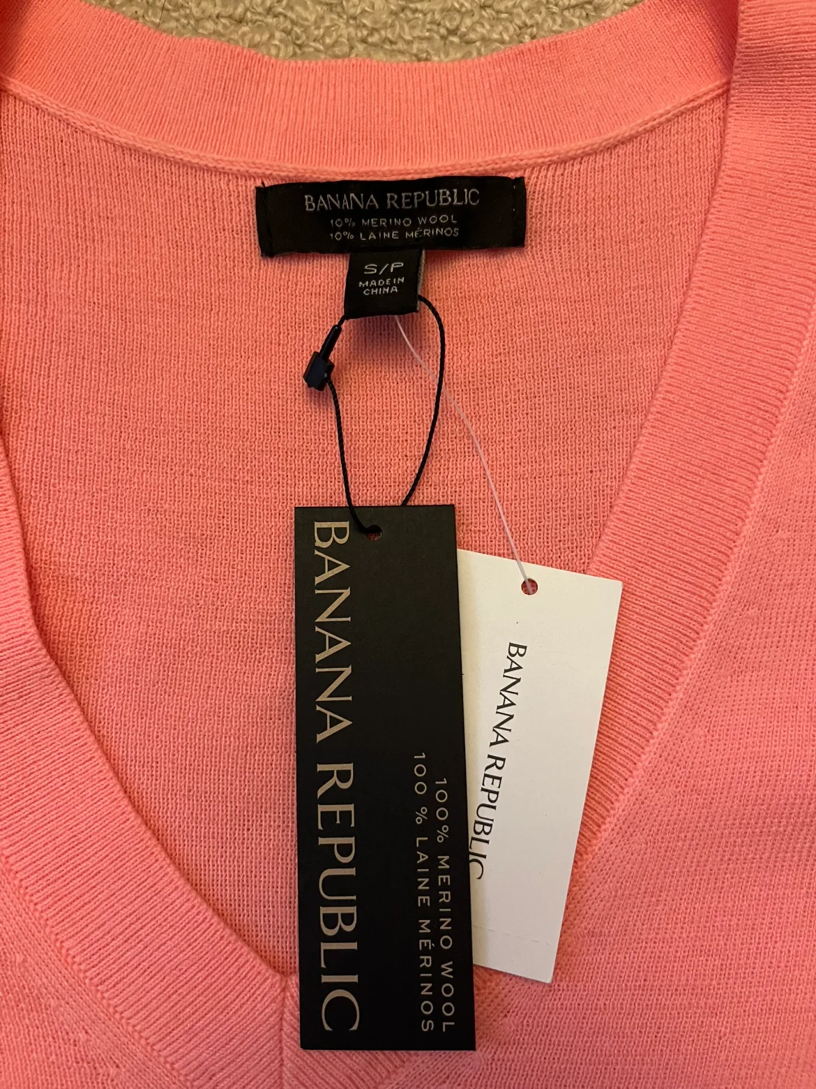 Banana republic v-neck sweater (NWT) image indicator(2)